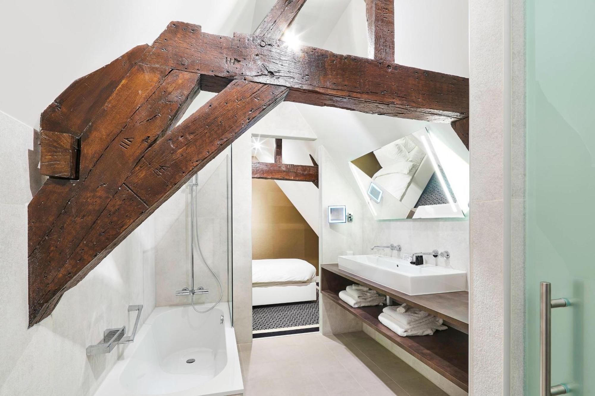 Nassau Breda, Autograph Collection 4* Breda